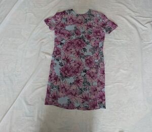 Babaton Pink Floral Short-Sleeve Shift Dress